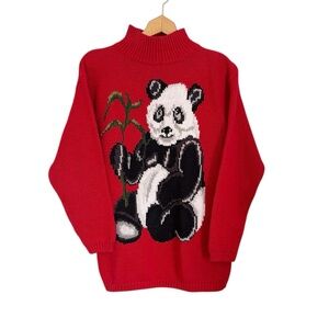 The Eagle’s Eye Wildlife Collection Panda Red Mock Neck Pullover Sweater size M
